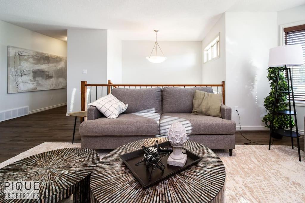 Photo of Livingroom in Jasper Place