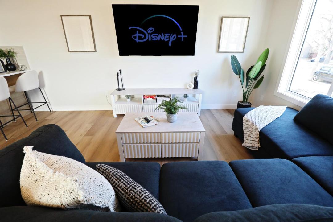 Photo of Livingroom in North Central Edmonton
