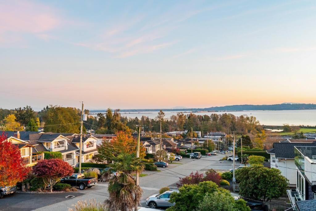 Photo of Others in White Rock