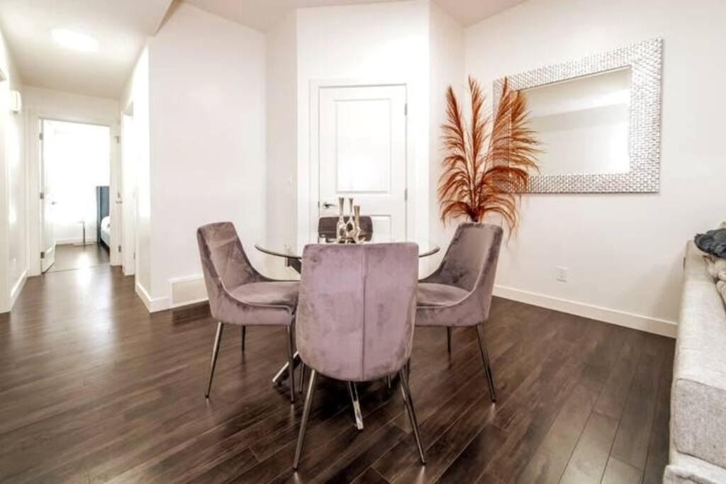 Photo of Livingroom in Jasper Place