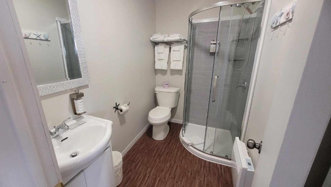 Photo of Bathroom in Carleton-sur-Mer