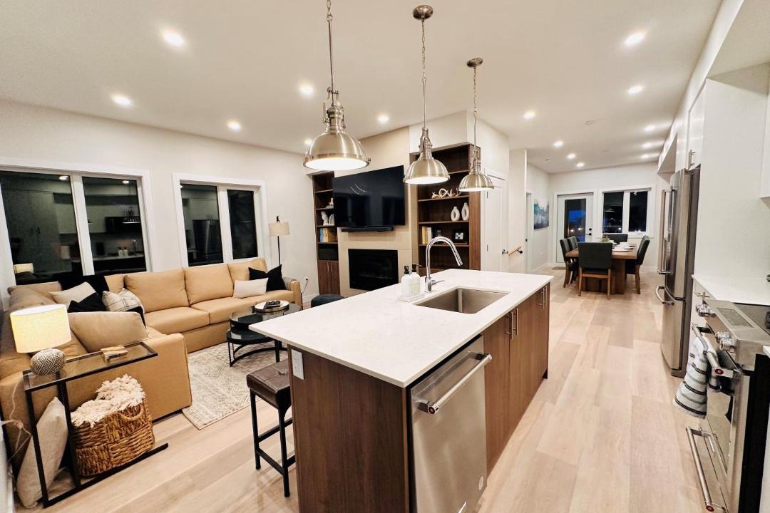 Photo of Livingroom in East Kootenay