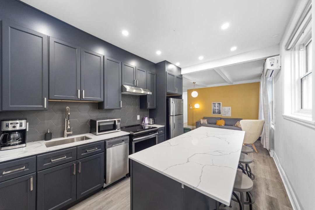 Photo of Kitchen in Cote-Des-Neiges—Notre-Dame-De-Grace