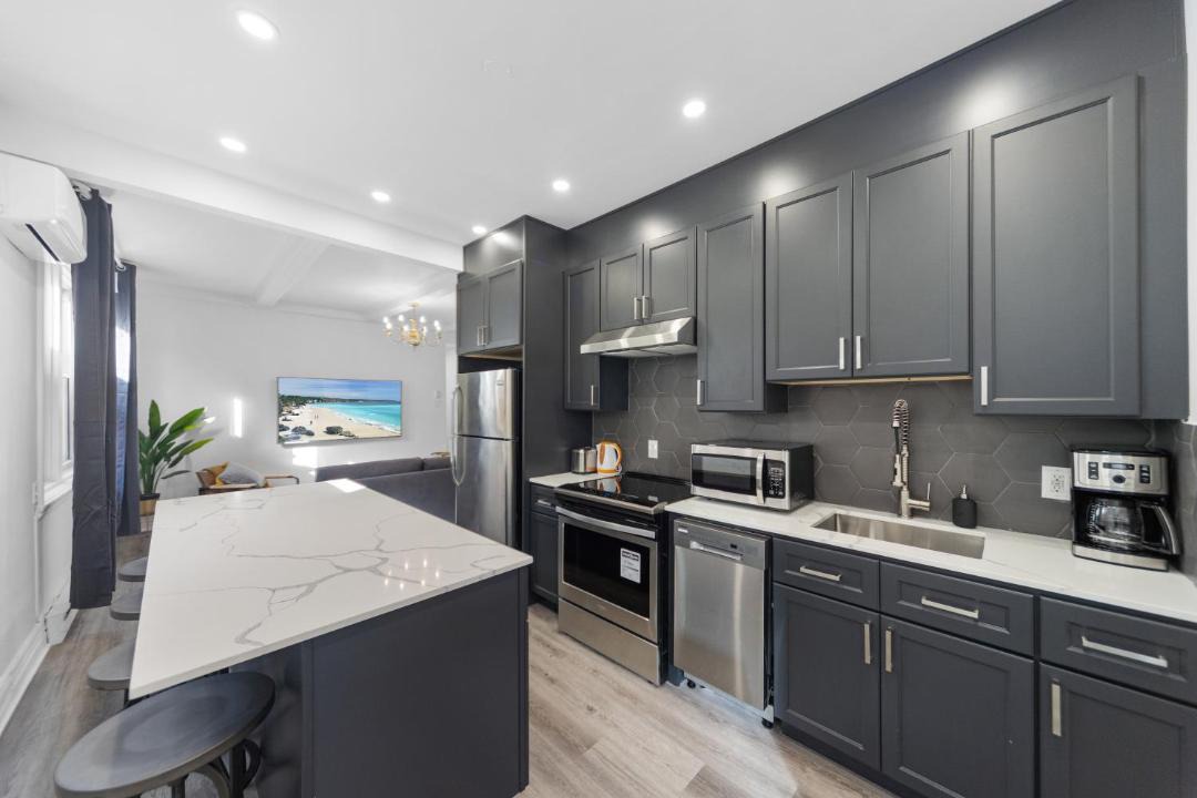 Photo of Kitchen in Cote-Des-Neiges—Notre-Dame-De-Grace