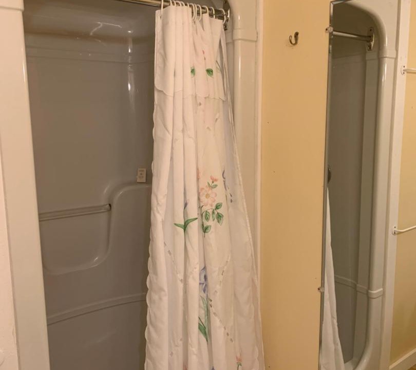 Photo of Bathroom in Little Pond