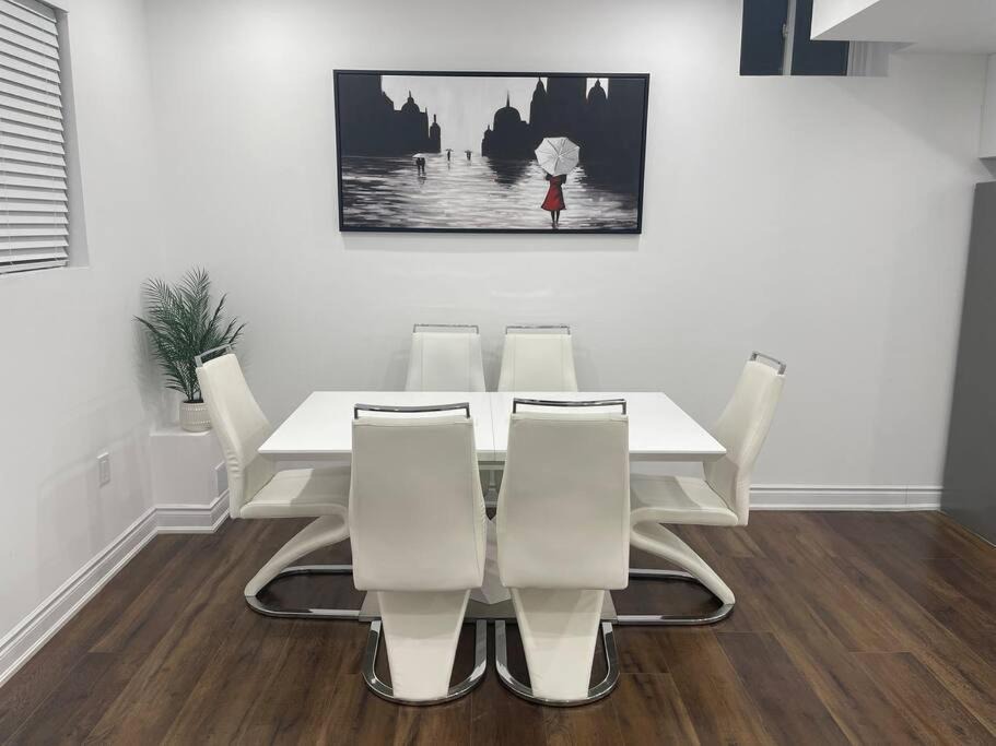 Photo of Livingroom in Brampton
