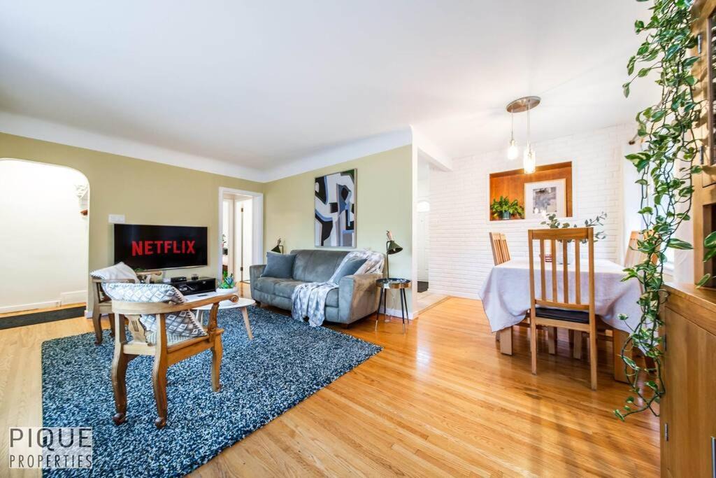 Photo of Livingroom in Southwest Edmonton