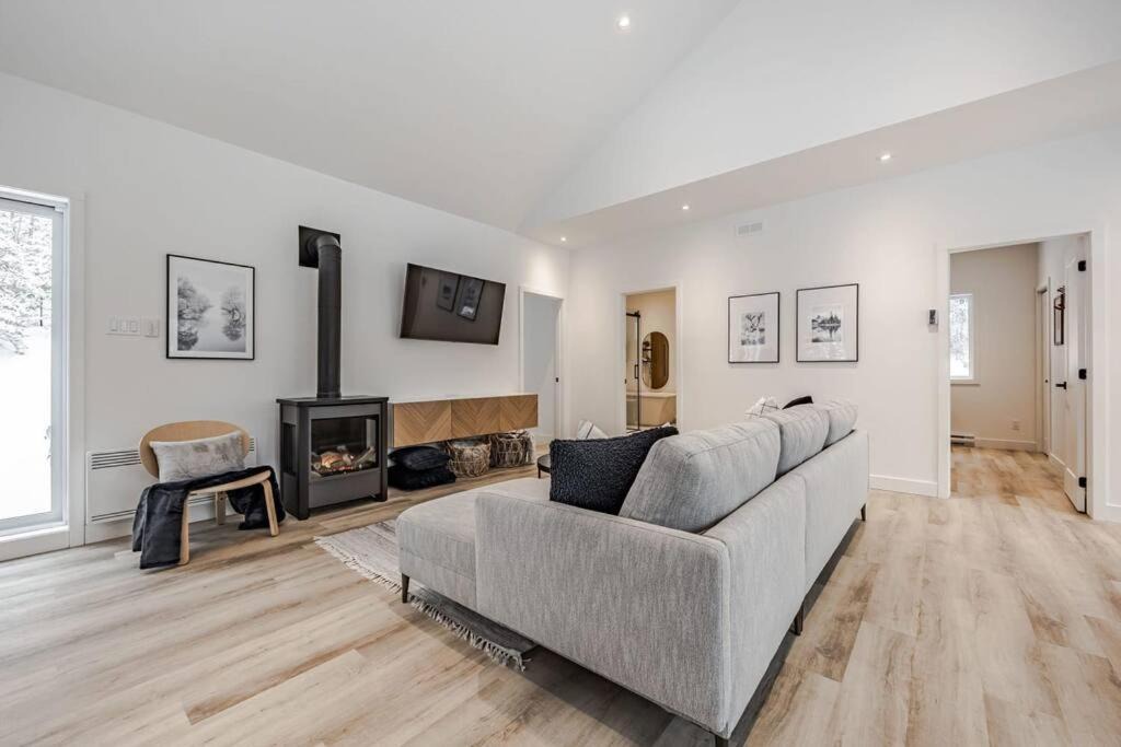 Photo of Livingroom in Argenteuil Regional County Municipality