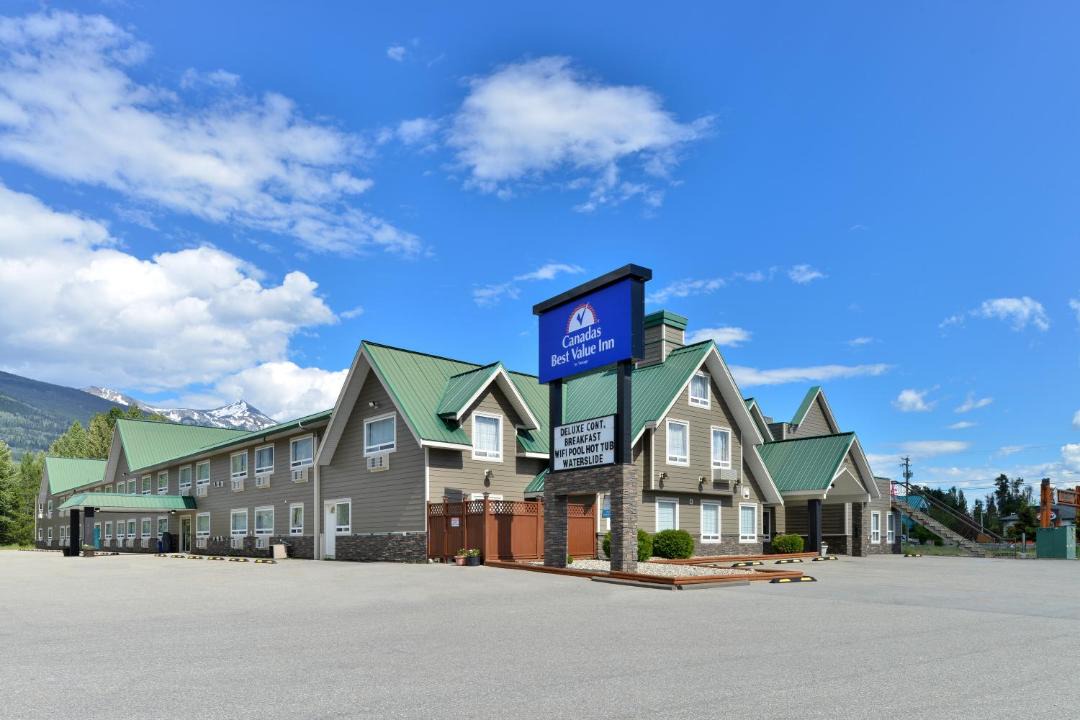 Photo of Buildings in Valemount