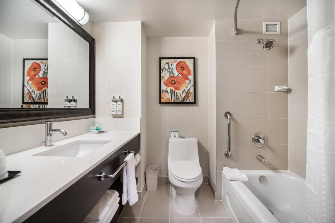 Photo of Bathroom in Fairview