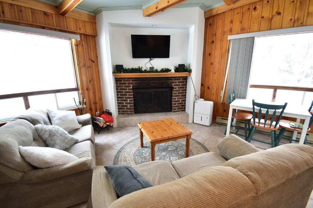 Photo of Livingroom in Saint Donat