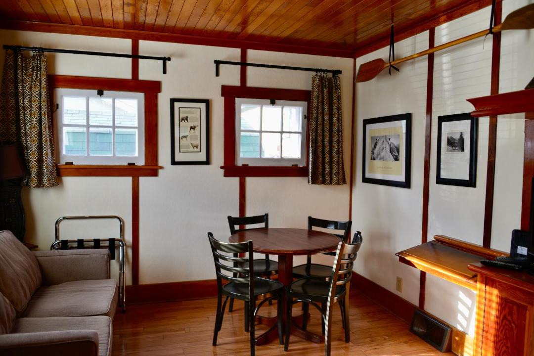Photo of Livingroom in Banff