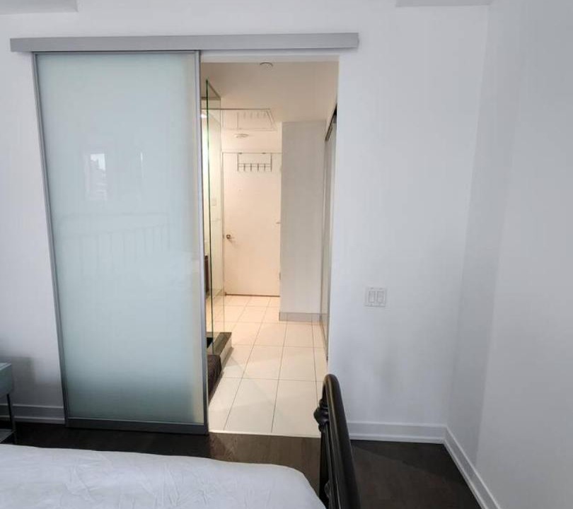 Photo of Bedroom in Fashion District
