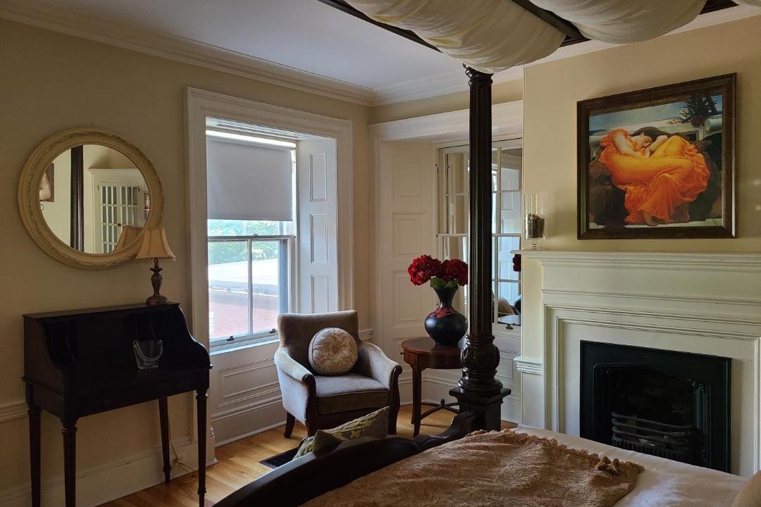 Photo of Livingroom in Downtown Halifax