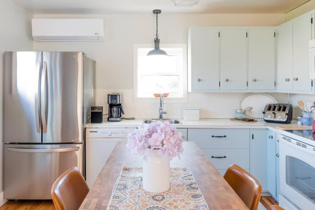 Photo of Kitchen in Indian Harbour