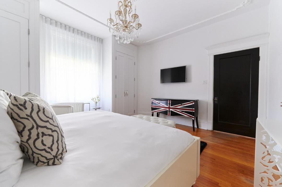 Photo of Bedroom in Little Italy