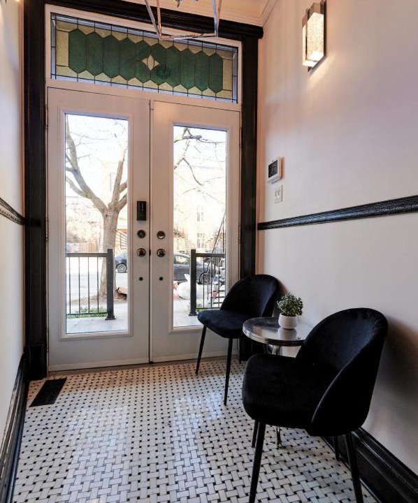 Photo of Livingroom in Little Italy