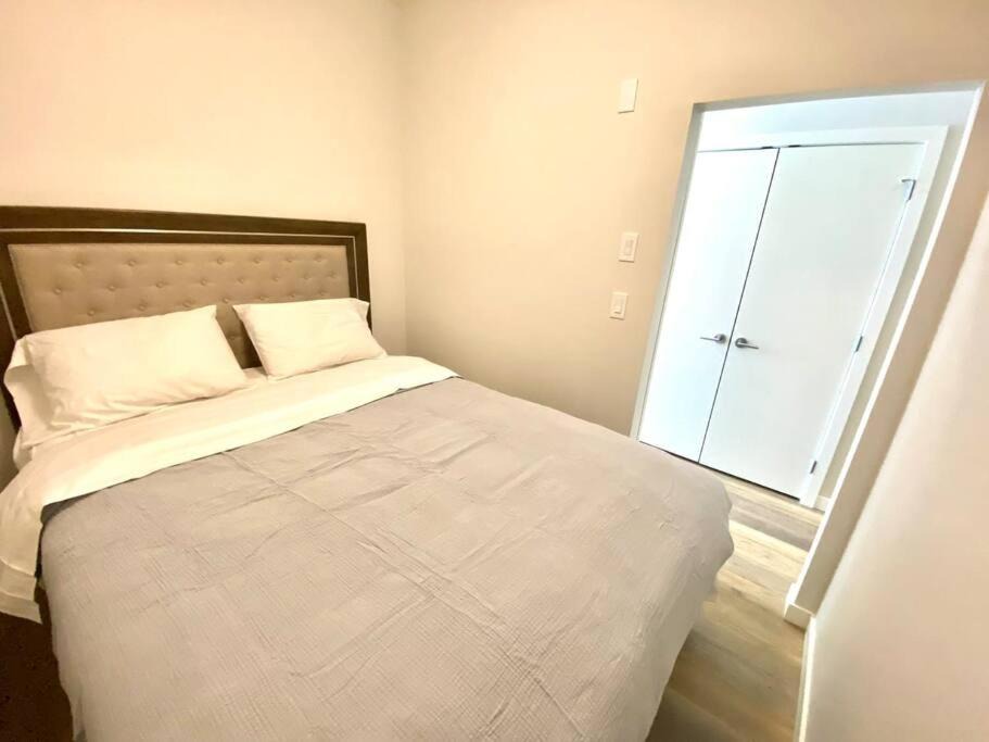 Photo of Bedroom in Sidney