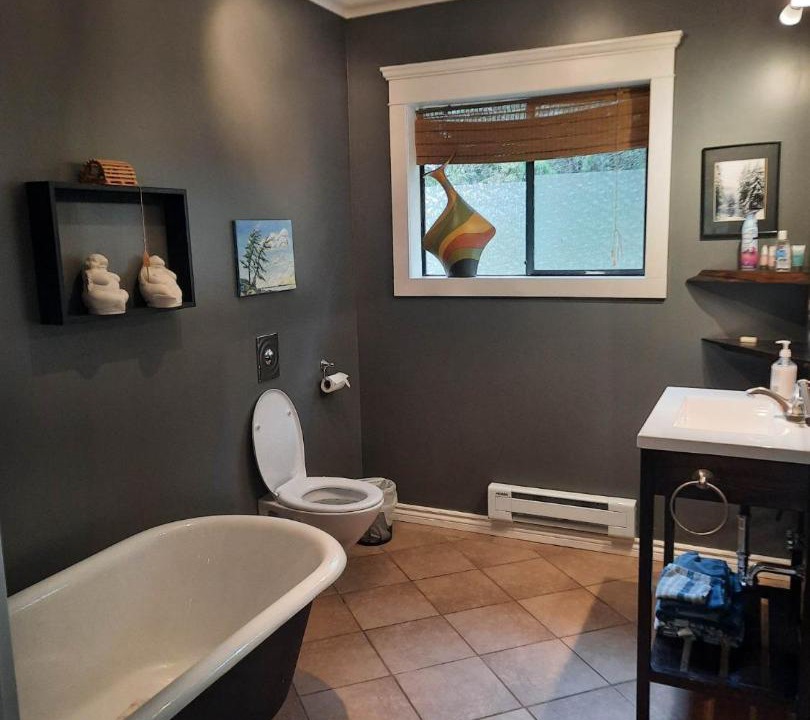 Photo of Bathroom in Port Alberni
