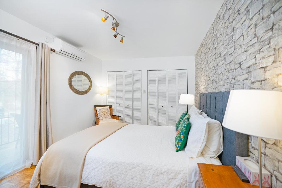 Photo of Bedroom in De Lorimier