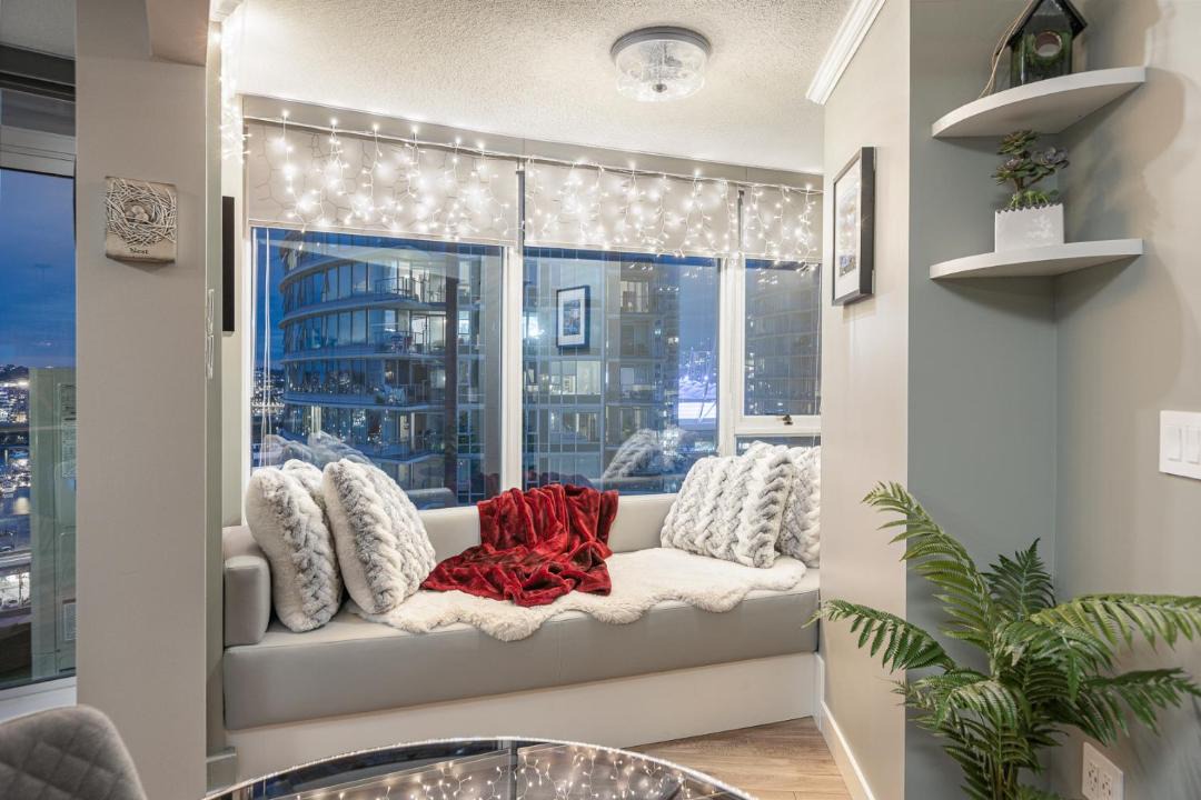 Photo of Livingroom in Crosstown