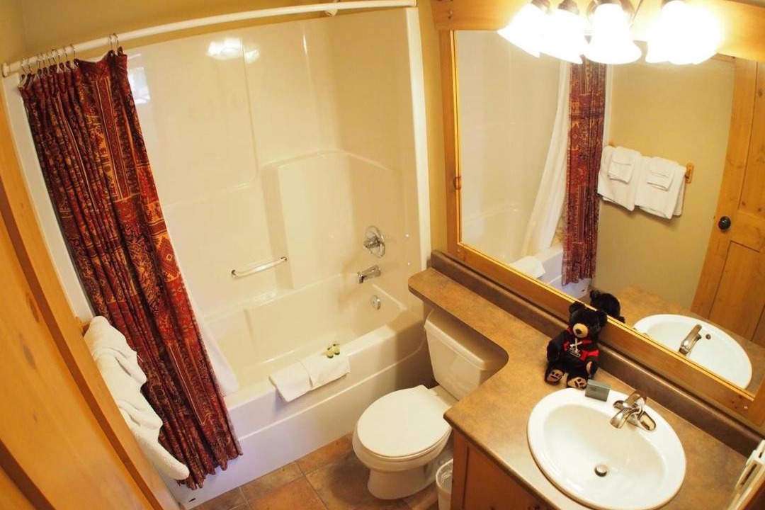Photo of Bathroom in Sun Peaks