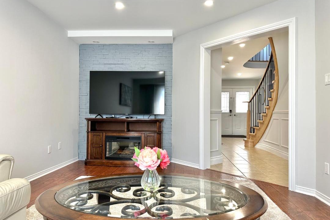 Photo of Livingroom in Alcona