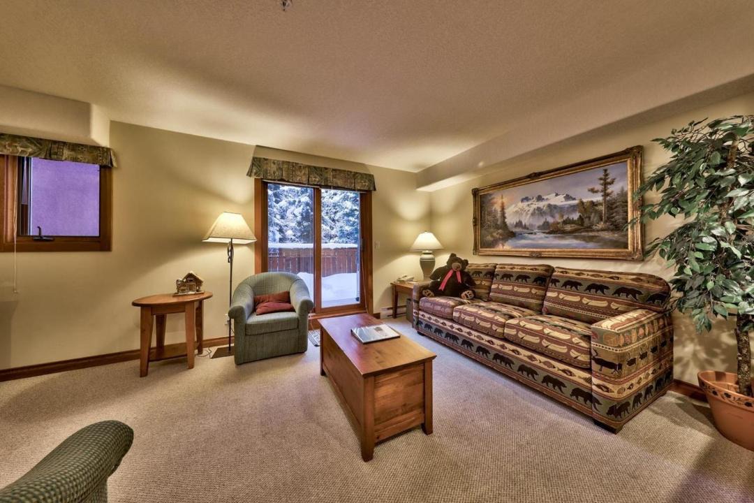 Photo of Livingroom in Sun Peaks
