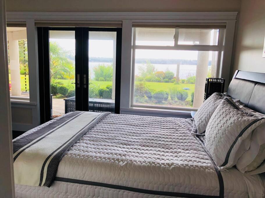 Photo of Bedroom in Saanichton