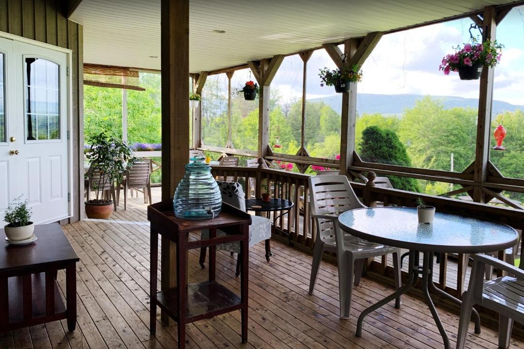 Photo of Patio Balcony in North River Bridge