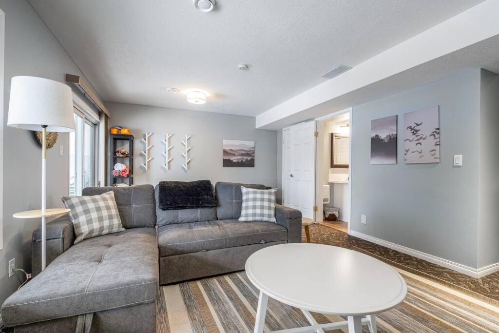 Photo of Livingroom in East Kootenay