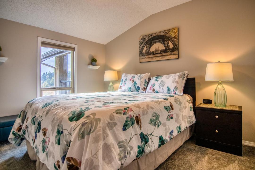 Photo of Bedroom in East Kootenay