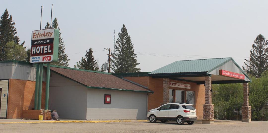 Photo of Others in Esterhazy
