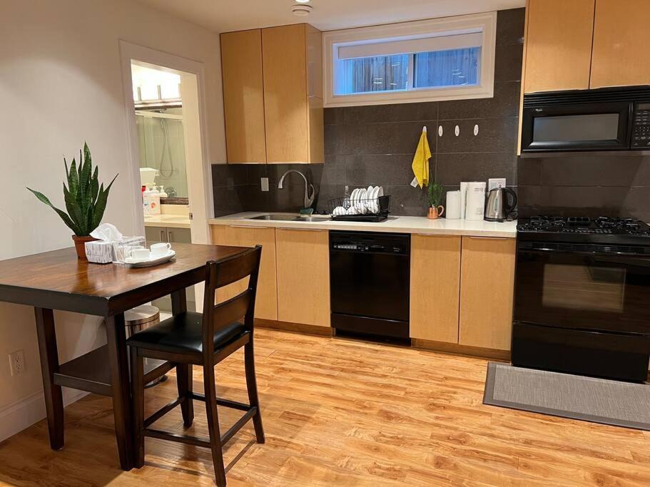 Photo of Kitchen in Arbutus Ridge