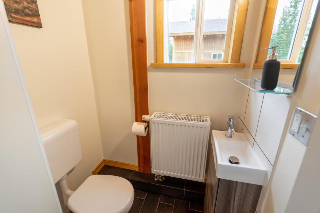 Photo of Bathroom in Nimpo Lake