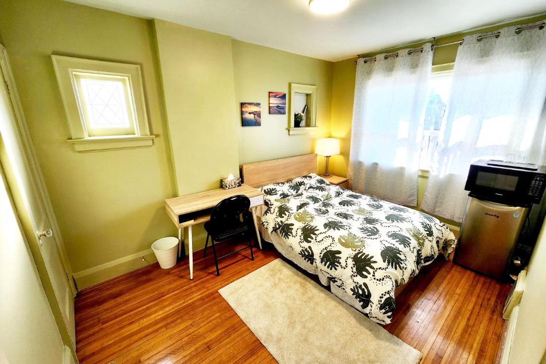 Photo of Bedroom in Oakwood Village