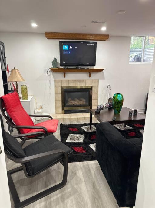 Photo of Livingroom in Oakville