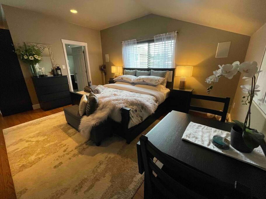 Photo of Bedroom in Gibsons