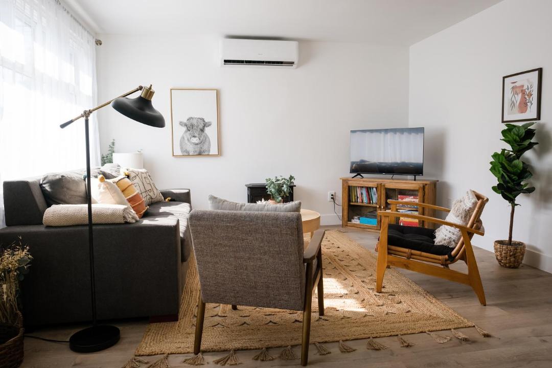 Photo of Livingroom in Prince Edward