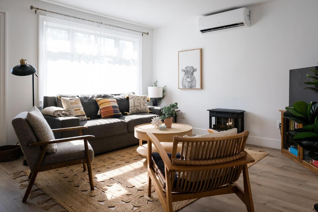 Photo of Livingroom in Prince Edward