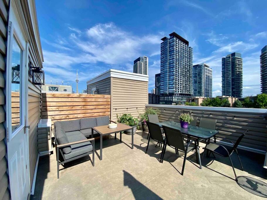 Photo of Patio Balcony in King West Village