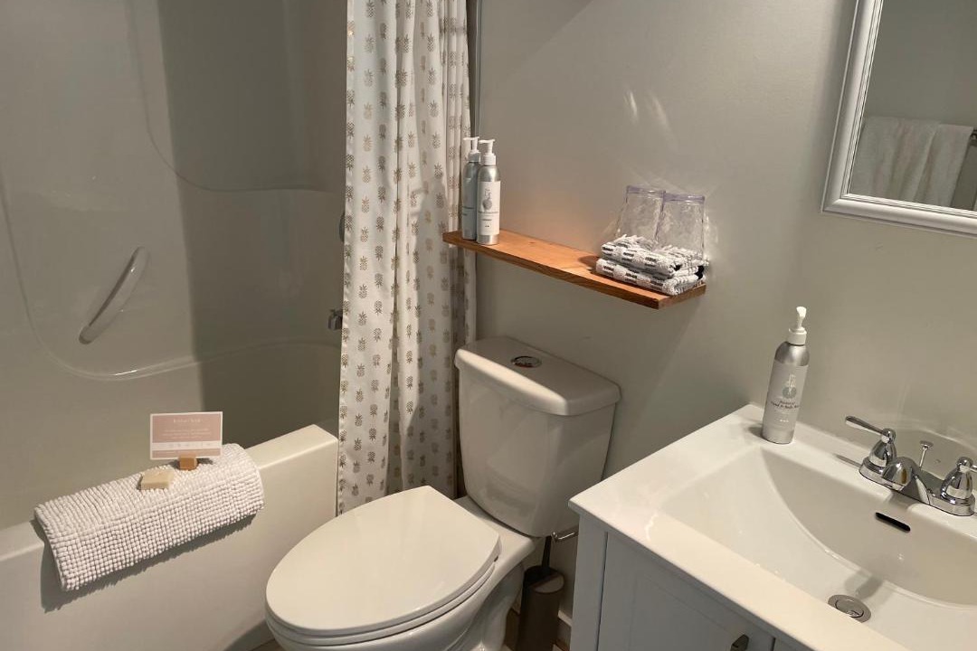 Photo of Bathroom in Ucluelet