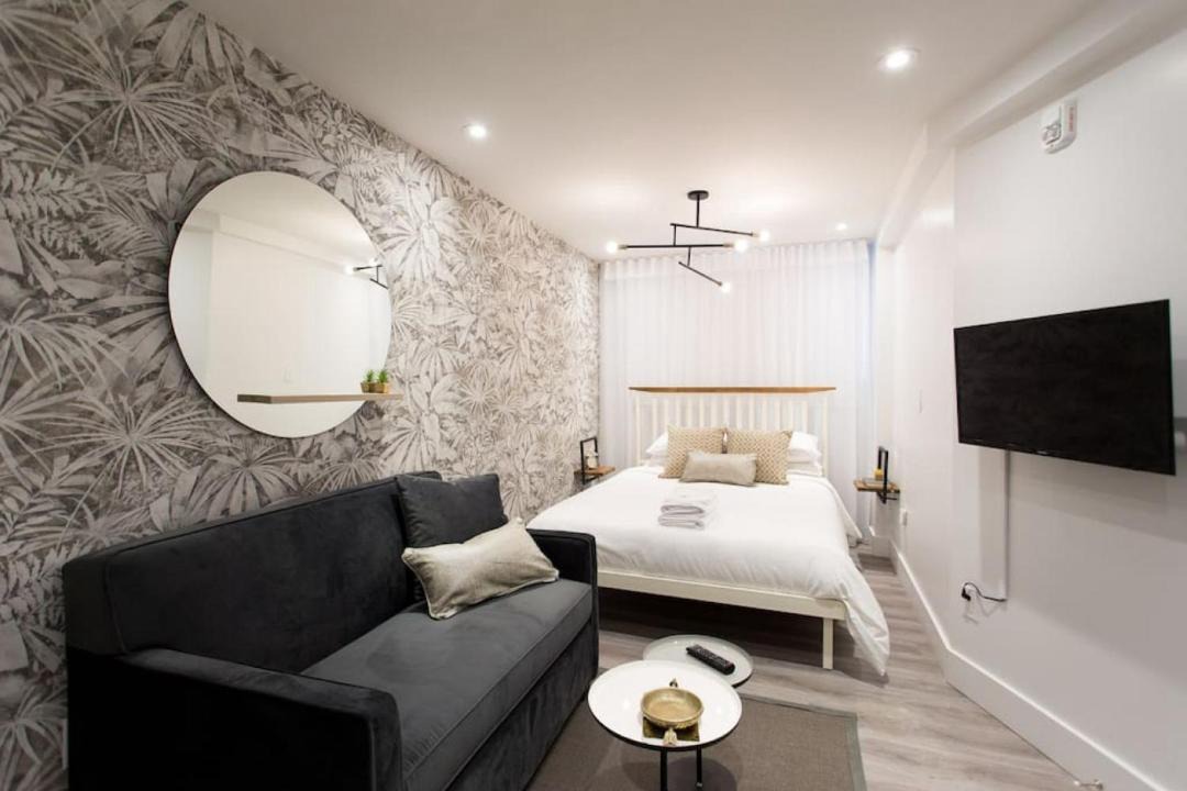 Photo of Livingroom in Little Italy