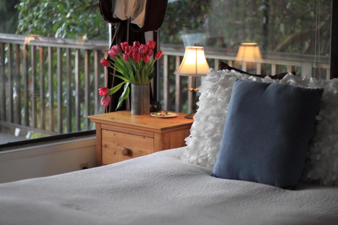Photo of Bedroom in Salt Spring Island