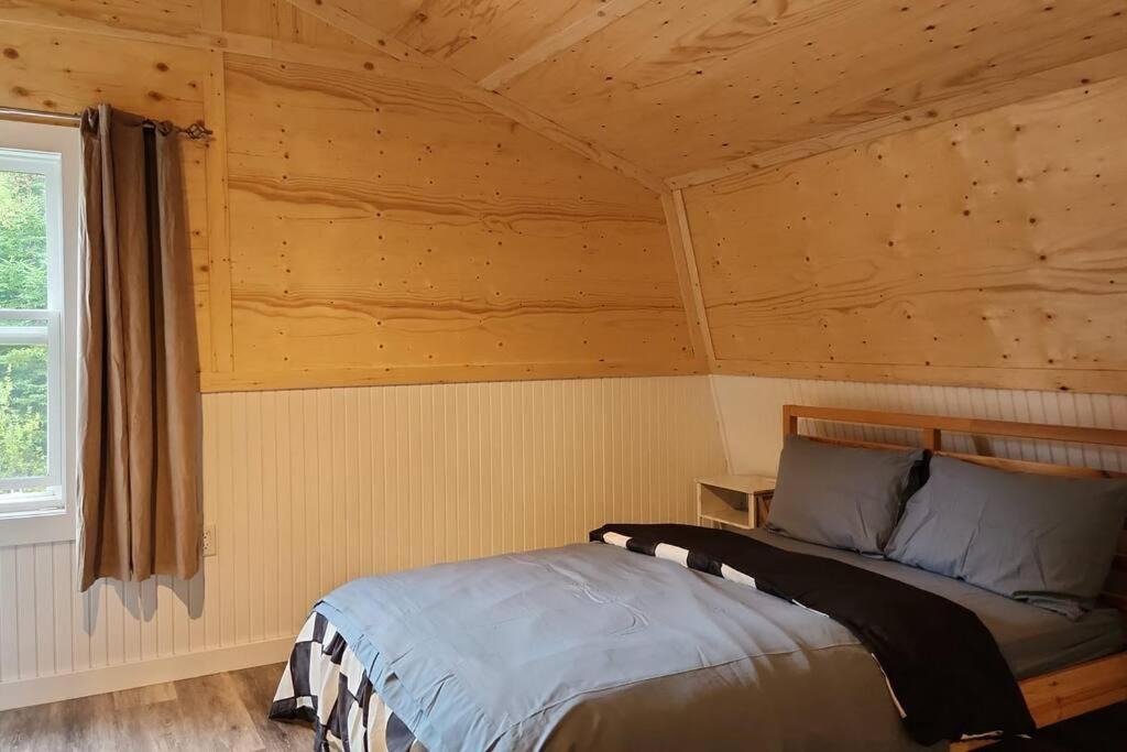 Photo of Bedroom in Guysborough County
