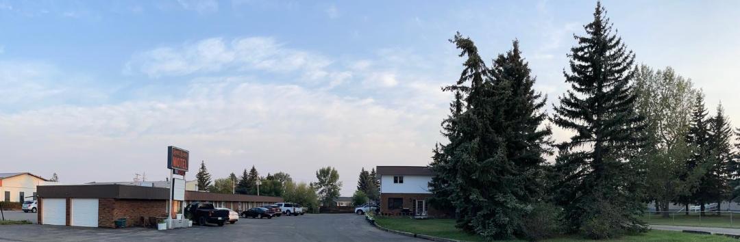 Photo of Others in Three Hills
