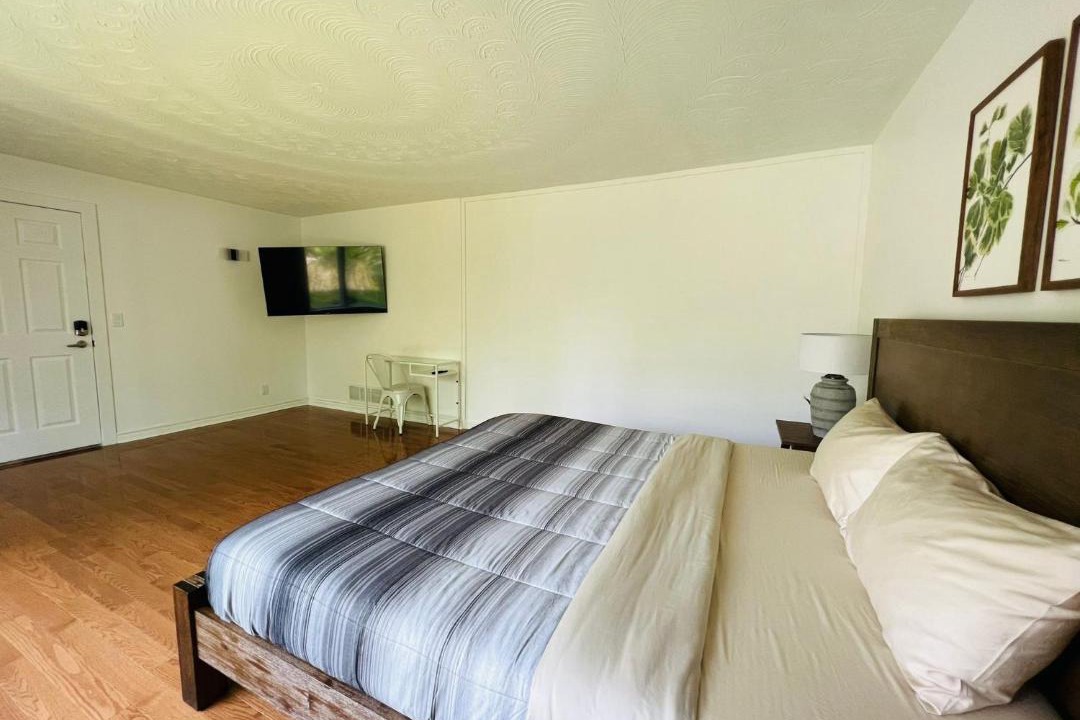 Photo of Bedroom in Barrie
