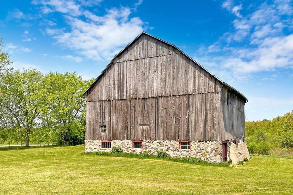 Photo of Buildings in Brock