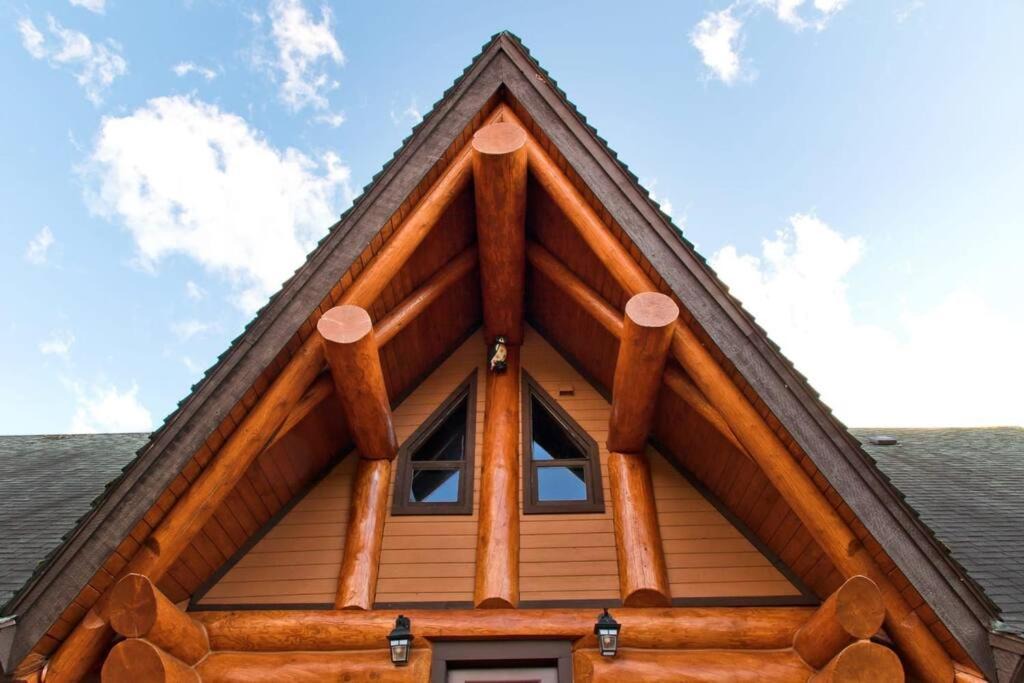 Photo of Buildings in Revelstoke