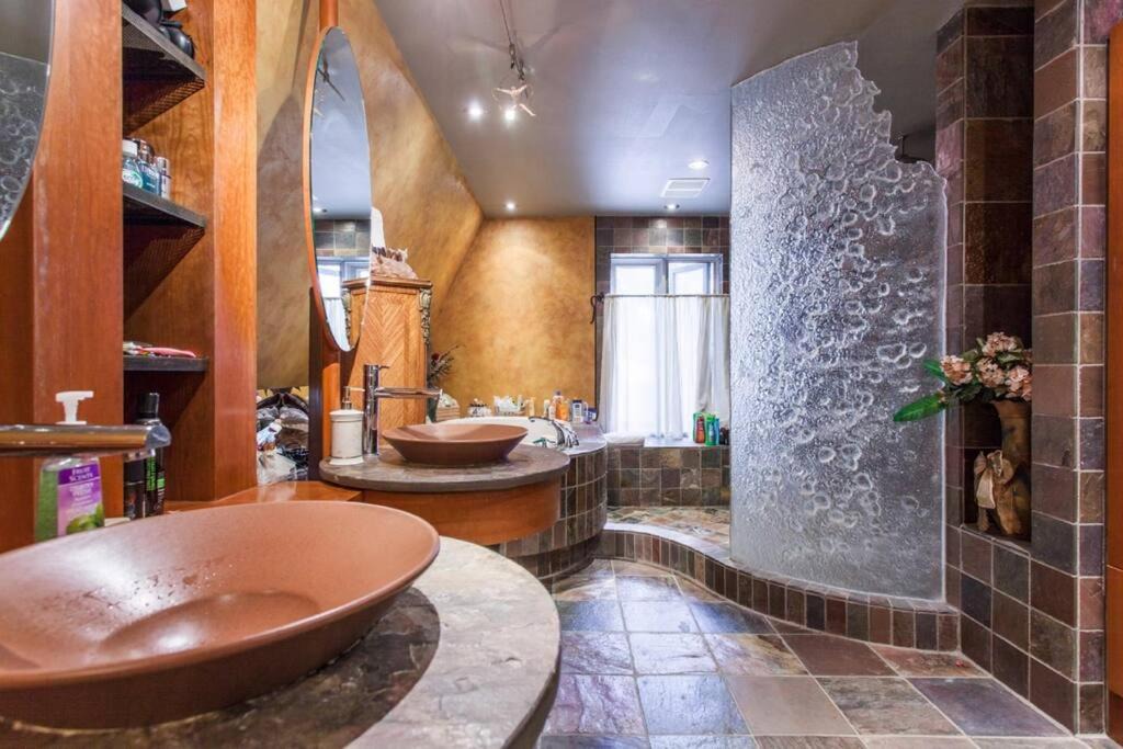 Photo of Bathroom in Cartierville